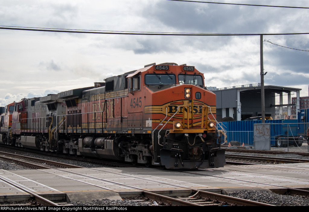 BNSF 4545
